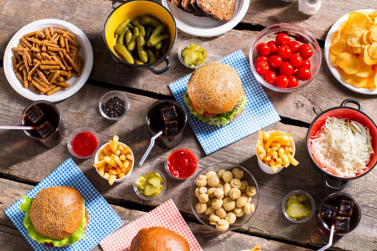 sauerkraut-with-burgers-and-fries